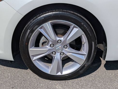 Used 2013 Acura ILX w/ Premium Package FWD image 10