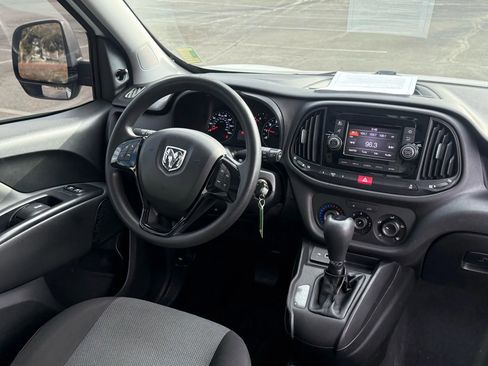 Used 2021 RAM ProMaster City Tradesman w/ Window Group 09 image 3