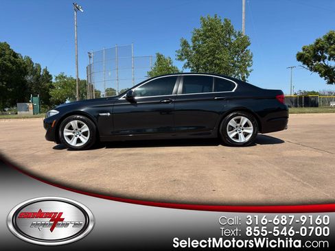 Used 2011 BMW 528i Sedan RWD image 1