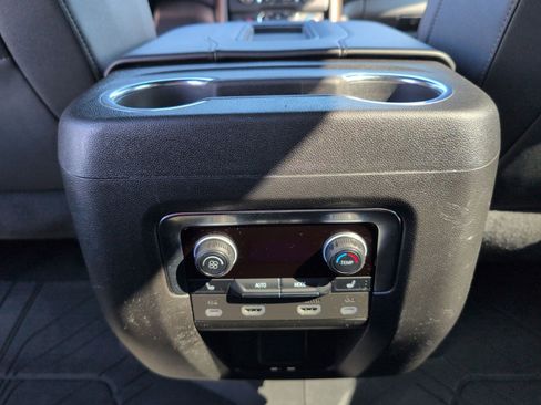 Used 2024 Chevrolet Tahoe High Country w/ Advanced Technology Package image 21