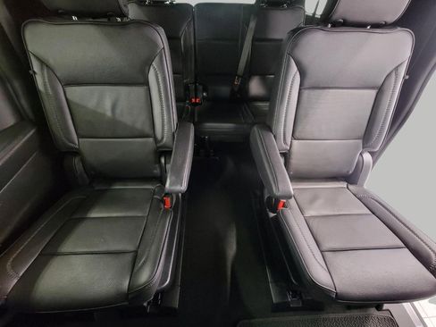 Certified 2025 GMC Yukon XL Denali image 24