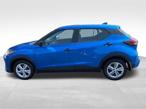 Used 2024 Nissan Kicks S FWD image 2