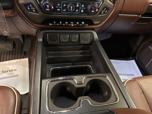 Used 2019 Chevrolet Silverado 3500 High Country w/ Duramax Plus Package image 17
