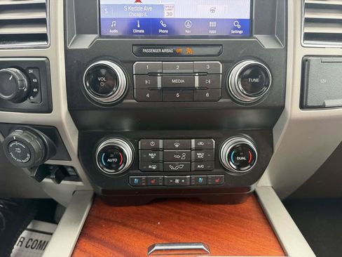 Used 2019 Ford F150 King Ranch w/ Equipment Group 601A Luxury AWD/4WD image 36