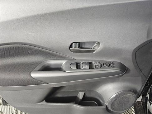 New 2025 Nissan Kicks S image 36