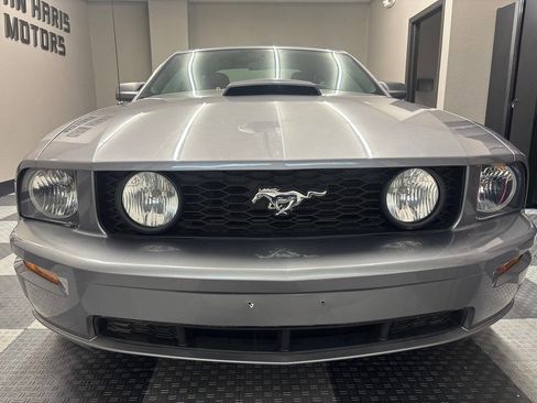 Used 2007 Ford Mustang GT Premium RWD image 3