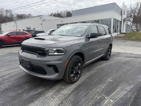 Used 2024 Dodge Durango GT image 1