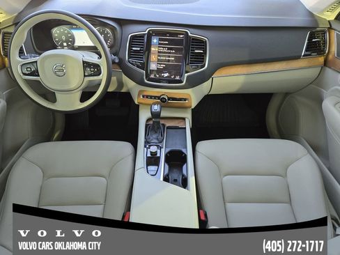 Certified 2022 Volvo XC90 T5 Momentum w/ Advanced Package image 25