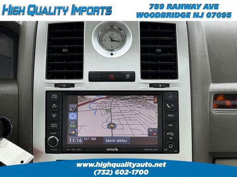 Used 2009 Chrysler 300 C image 30