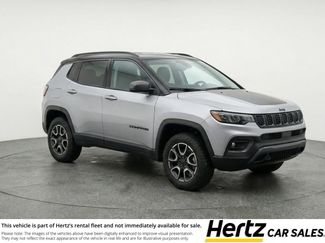 Used 2025 Jeep Compass Trailhawk AWD/4WD video 1