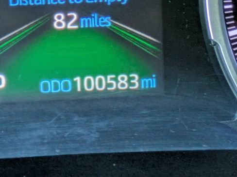 Used 2019 Toyota RAV4 LE w/ Carpet Mat Package image 20