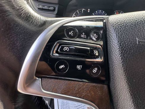 Used 2019 Cadillac Escalade Luxury AWD/4WD image 14