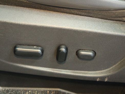 Used 2019 Ford Escape SEL image 17