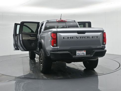 Used 2024 Chevrolet Colorado ZR2 w/ Technology Package image 36