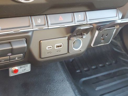 New 2025 GMC Sierra 3500 Pro w/ Convenience Package image 21