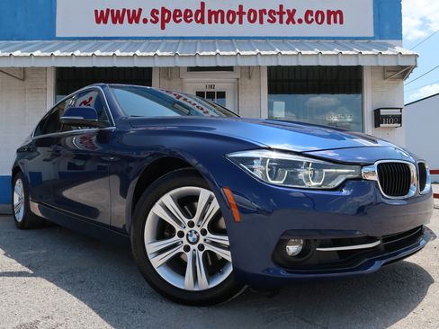 Used 2018 BMW 330i Sedan RWD image 2
