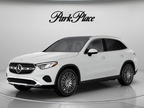 Used 2026 Mercedes-Benz GLC 300 image 1