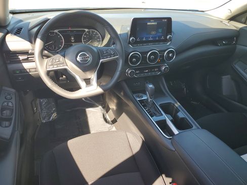 Certified 2021 Nissan Sentra SV image 13