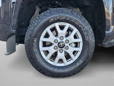 Used 2024 Toyota Tacoma SR5 image 22