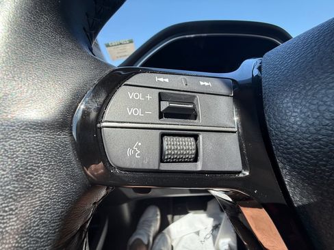 Used 2025 Honda Pilot Elite image 16