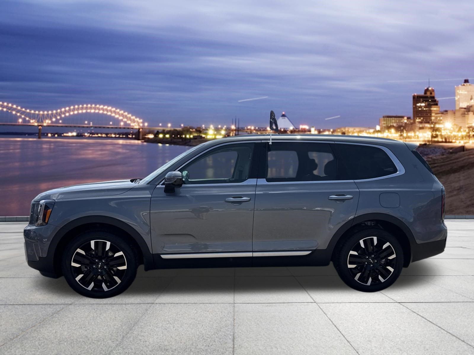 Used 2025 Kia Telluride SX w/ SX Captain's Chair Package FWD image 2