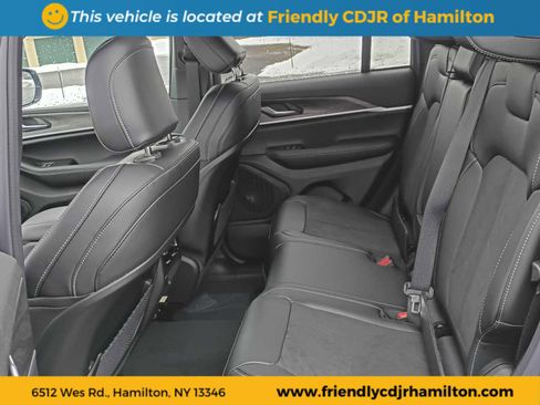 New 2026 Jeep Grand Cherokee Altitude image 11