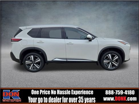 Used 2023 Nissan Rogue SL w/ SL Premium Package image 9
