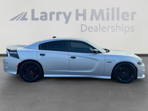 Used 2019 Dodge Charger Scat Pack w/ Daytona Edition Group image 6