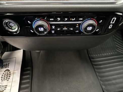 Used 2024 Chevrolet Silverado 1500 LT AWD/4WD image 35