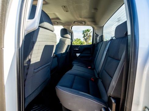 Used 2018 Chevrolet Silverado 1500 LT w/ Texas Edition image 9