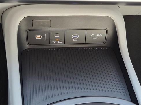 New 2026 Hyundai Kona SE image 17