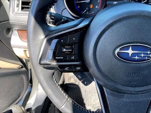 Used 2019 Subaru Outback 3.6R Limited AWD/4WD image 11