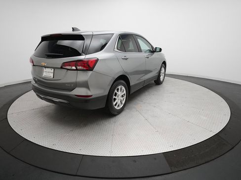 Used 2024 Chevrolet Equinox LT image 36
