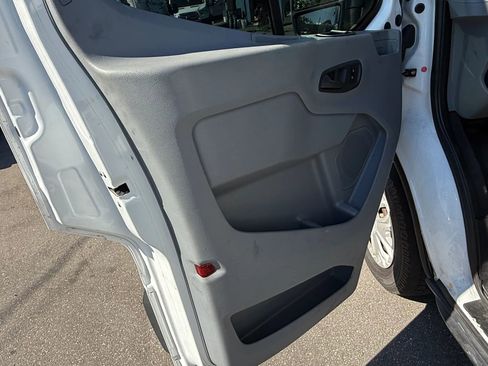 Used 2015 Ford Transit 350 XLT image 12