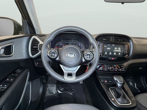 Used 2021 Kia Soul LX FWD image 17