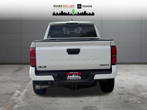 New 2026 Toyota Tacoma TRD Off-Road w/ TRD Off Road Upgrade Package AWD/4WD image 5