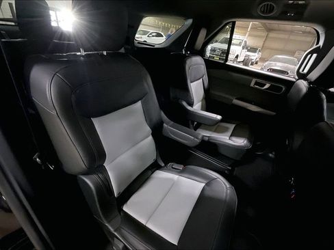 Certified 2023 Ford Explorer XLT w/ Equipment Group 202A image 25