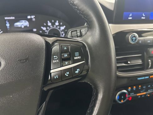 Used 2022 Ford Escape SEL image 36