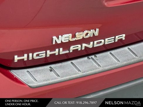 Used 2022 Toyota Highlander XSE FWD image 15