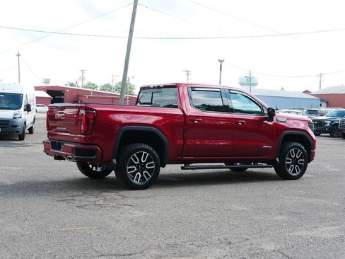 Used 2023 GMC Sierra 1500 AT4 w/ Technology Package AWD/4WD image 3
