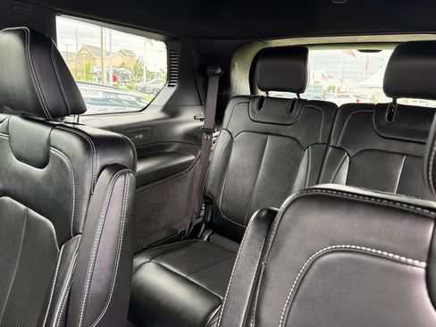 Used 2021 Jeep Grand Cherokee L Overland w/ Luxury Tech Group IV AWD/4WD image 28