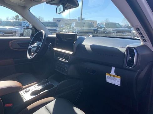 New 2026 Ford Bronco Sport Outer Banks w/ Outer Banks Tech Package+ AWD/4WD image 17