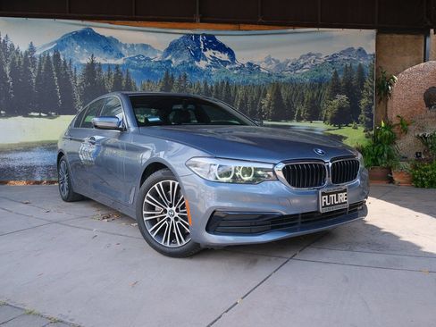 Used 2019 BMW 530i w/ Convenience Package RWD image 3