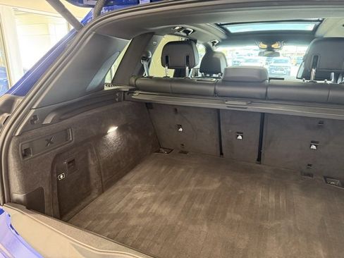 Used 2025 BMW X5 M60i w/ Executive Package image 10