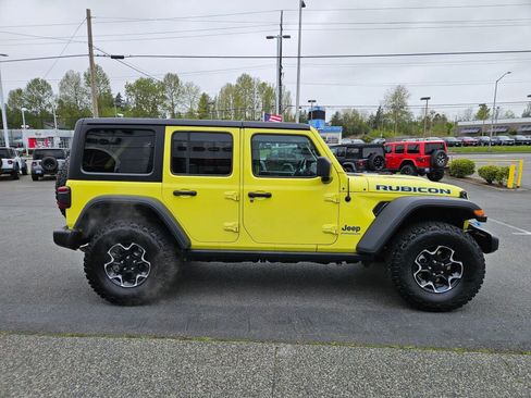 Used 2023 Jeep Wrangler Unlimited Rubicon 4xe w/ Cold Weather Group AWD/4WD image 6