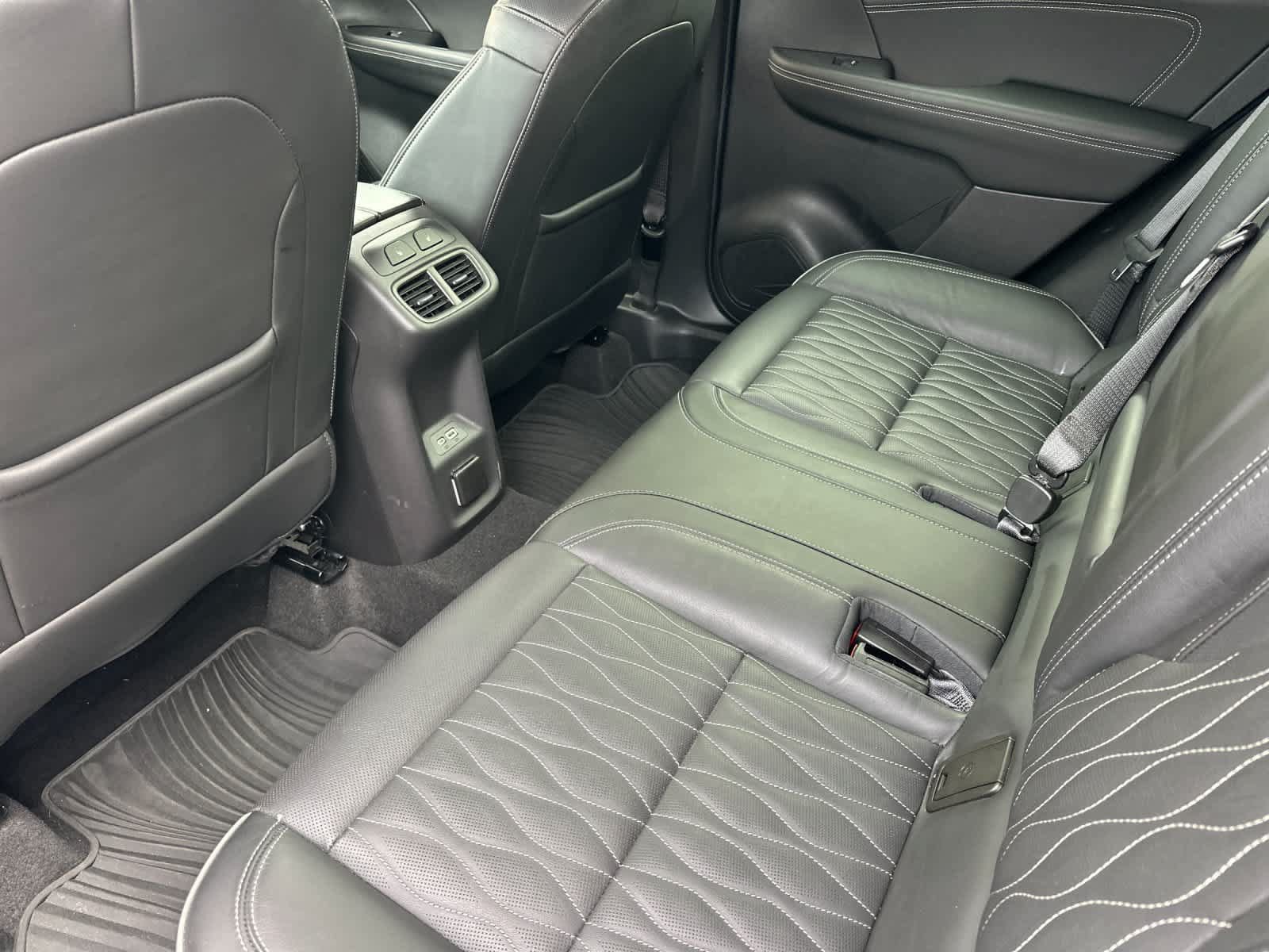 Used 2021 Buick Envision Avenir FWD image 5