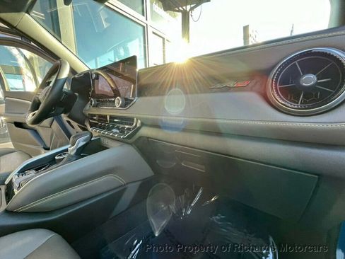 Used 2023 Chevrolet Colorado ZR2 w/ ZR2 Convenience Package III image 19