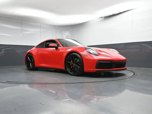 Certified 2020 Porsche 911 Carrera S RWD image 32