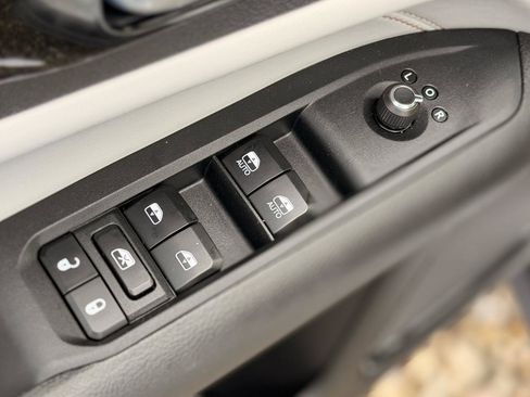 Used 2026 Jeep Compass Limited AWD/4WD image 9