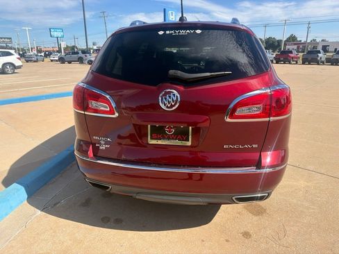 Used 2017 Buick Enclave Leather FWD image 9